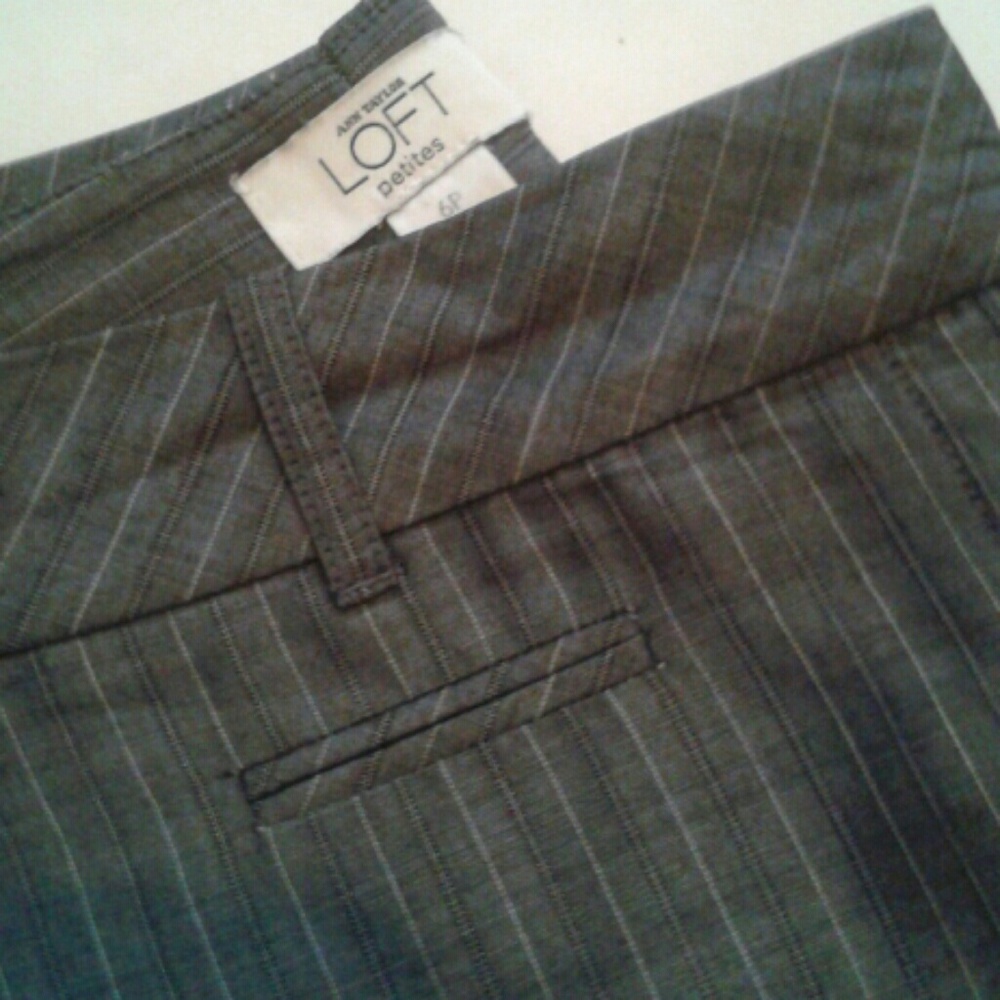 Ladies Dress Pants Ann Taylor Loft- Size 6P - Picture 3 of 5